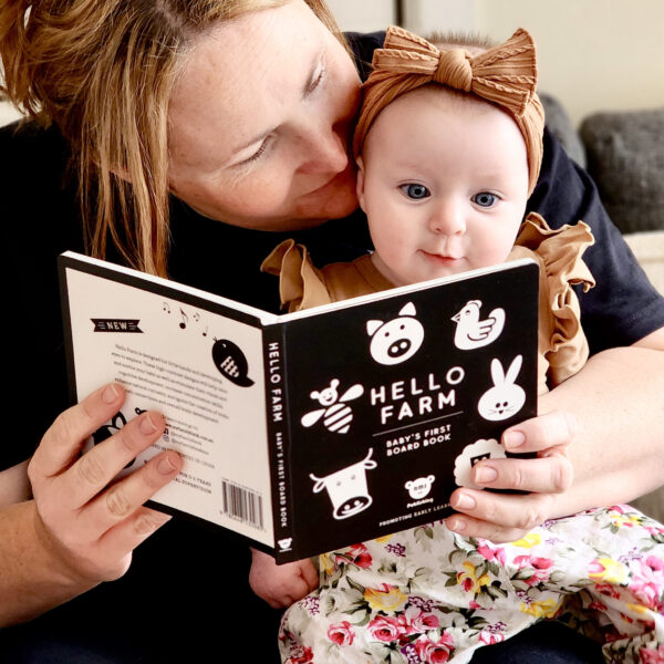 hello-farm-baby-book-contrast